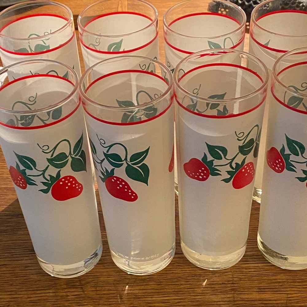 Teleflora 1983 glasses (8)
